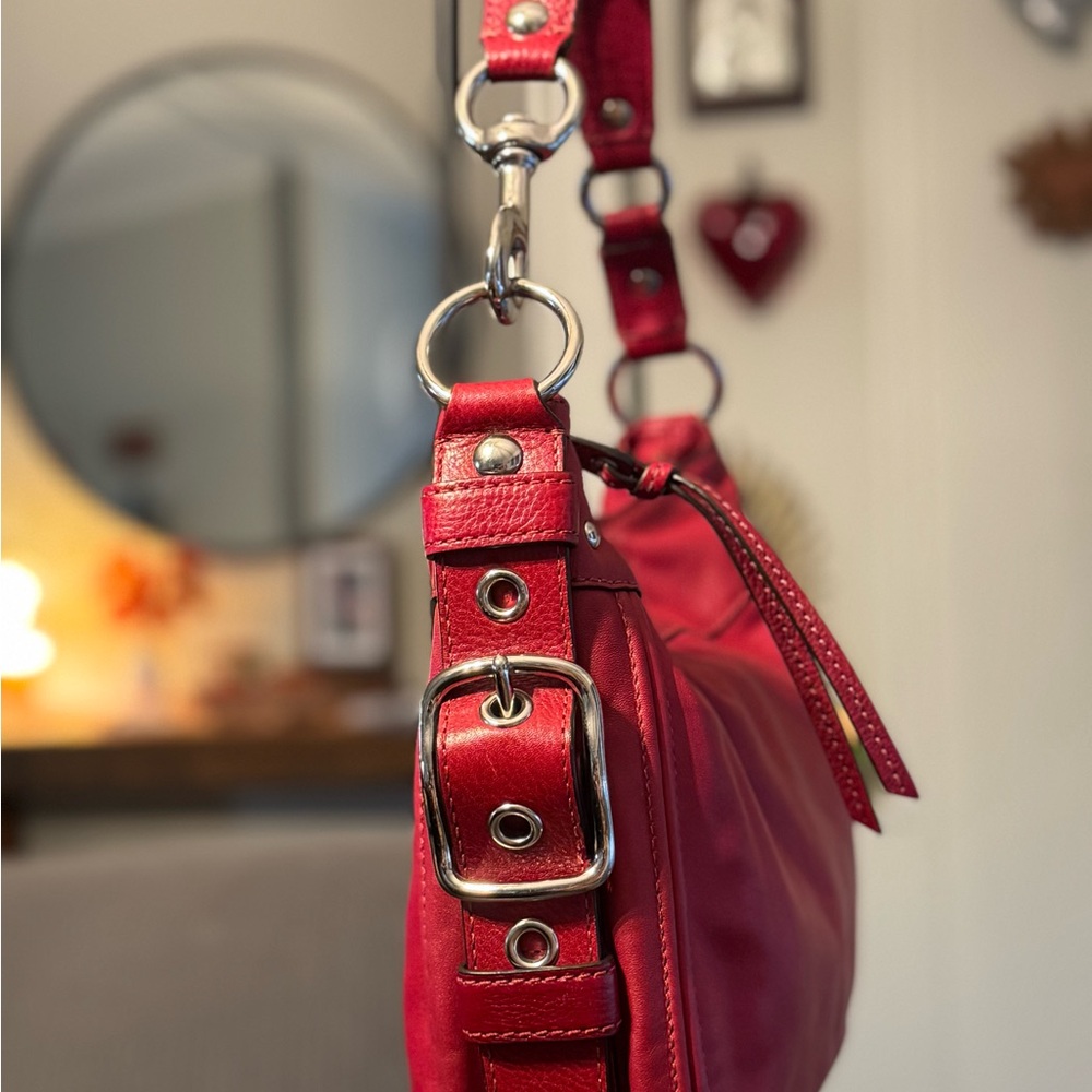 Coach Red Leather Zoe Hobo shoulder bag - Picture 5 of 12